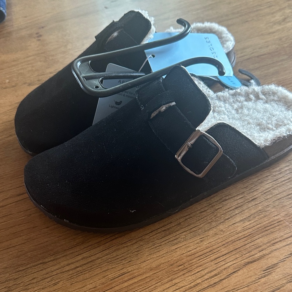 AEROSOLES Black Suede Clogs with Buckle medium 6.5-7.5